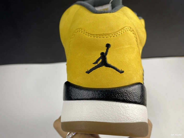 Jordan Tokyo Air   454783-701 0521